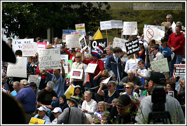 2009-04-15 GSO Tax Day Tea Party 05